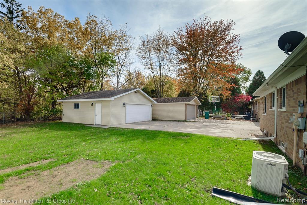 9421 VAN BUREN Street, Van Buren, MI 48111 — Photo 26