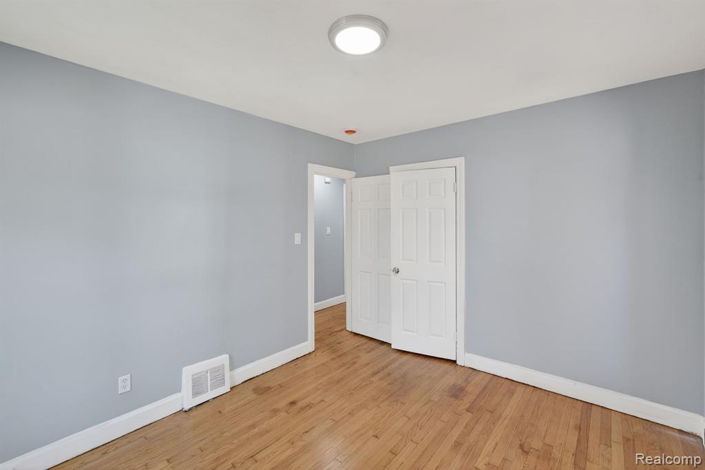 9988 Somerset Avenue, Detroit, MI 48224 — Photo 13