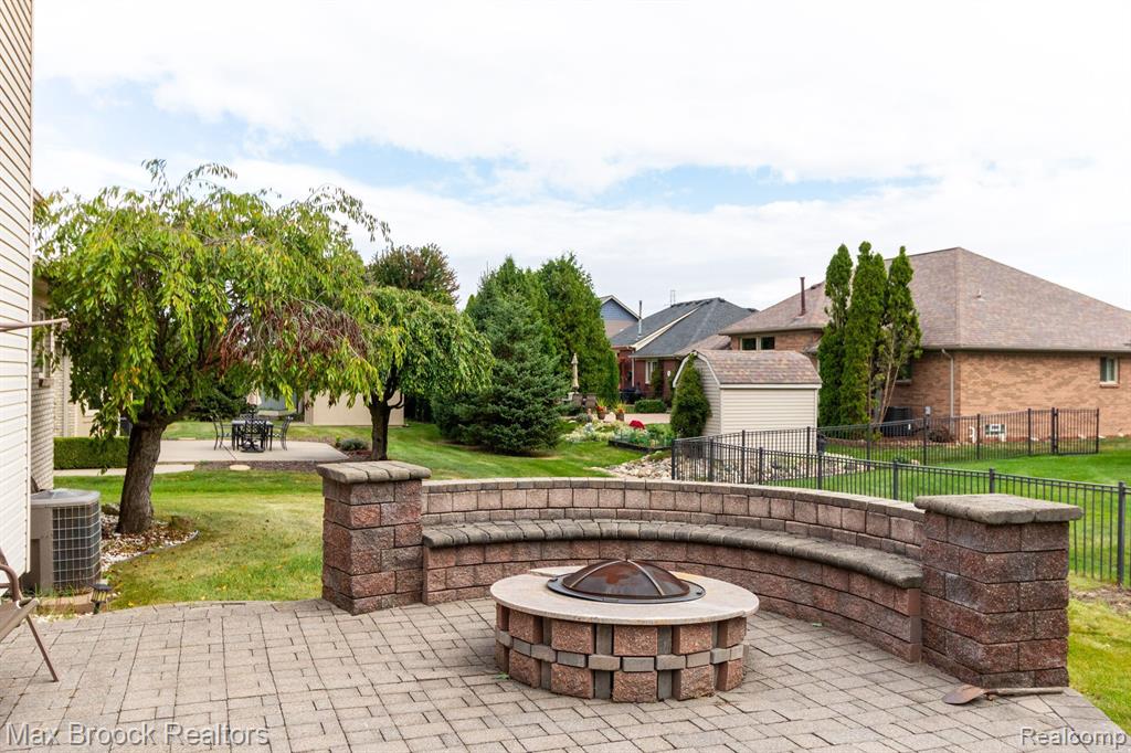 50592 MURRAY Drive, Macomb, MI 48044 — Photo 46