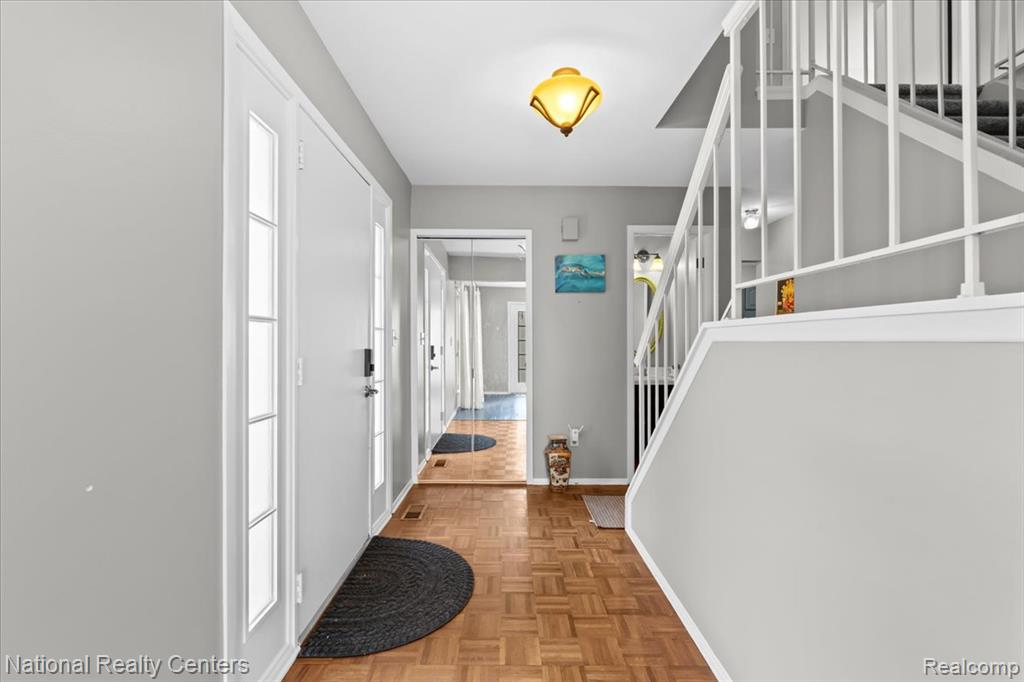 42142 Roscommon Street, Novi, MI 48167 — Photo 5
