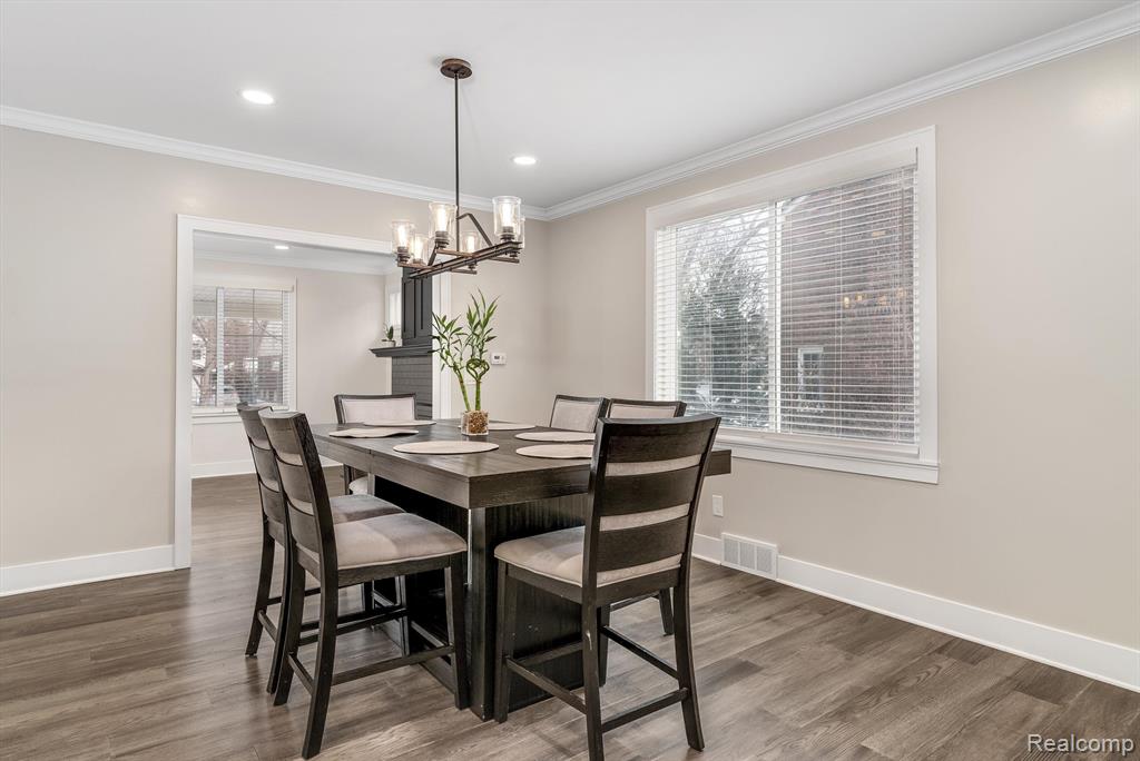 907 UNIVERSITY PL, Grosse Pointe, MI 48230 — Photo 7