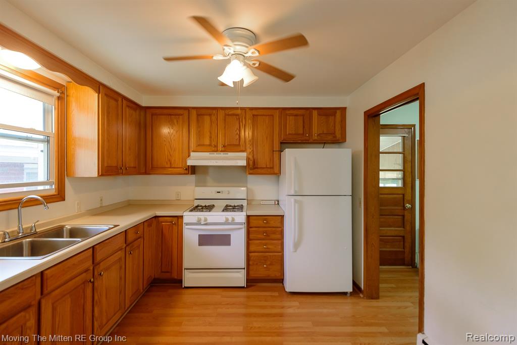 57 W Spencer Street, Van Buren, MI 48111 — Photo 7