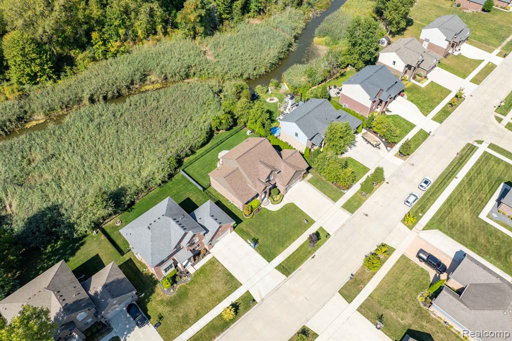 50093 Oakbrooke Drive, New Baltimore, MI 48047 — Photo 55