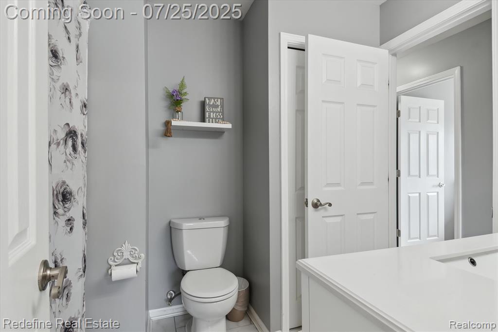 26708 Ashton Drive, Woodhaven, MI 48183 — Photo 24
