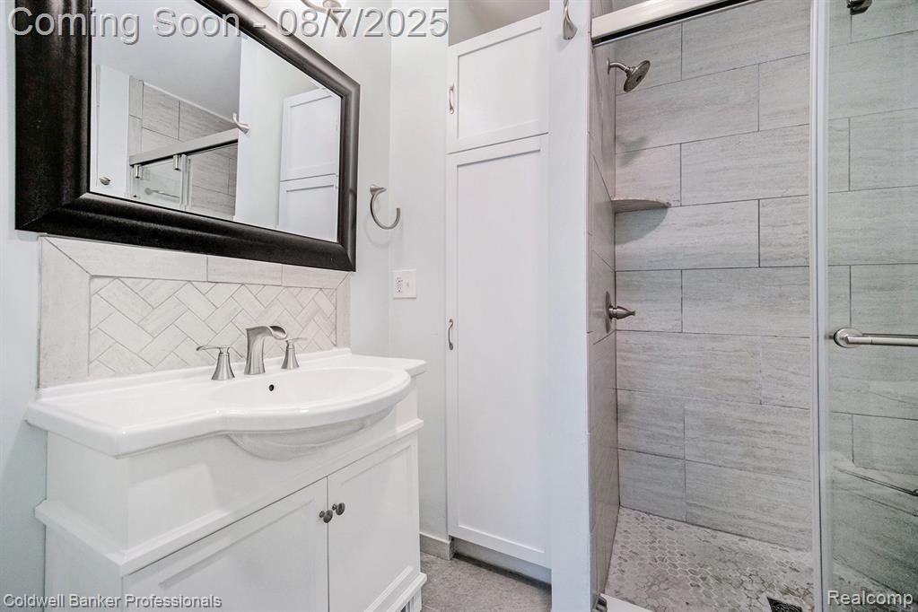3543 Burbank Drive, Ann Arbor, MI 48105 — Photo 17