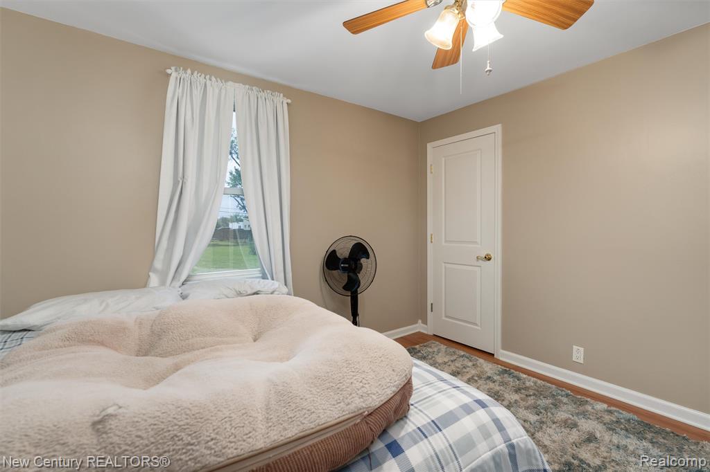 5763 Graves Street, Waterford, MI 48327 — Photo 16
