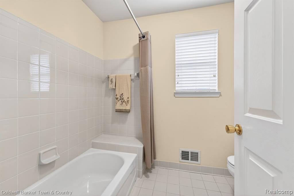 26974 Debiasi Drive, Romulus, MI 48174 — Photo 31