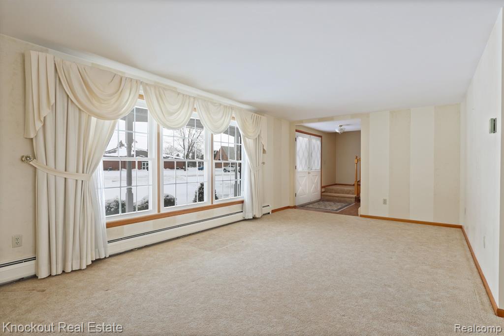 1105 S Mueller Road, Saginaw, MI 48601 — Photo 10