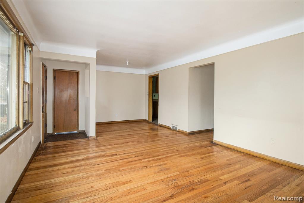 7483 Mettetal Street, Detroit, MI 48228 — Photo 5