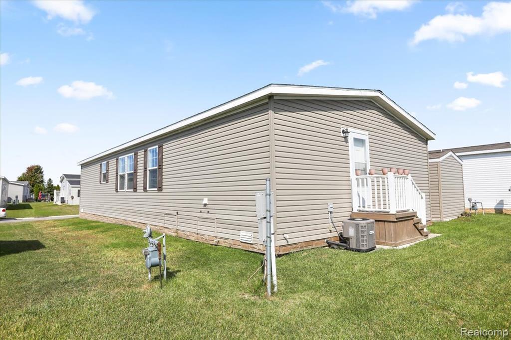 57572 Miller Court, Lenox, MI 48048 — Photo 19