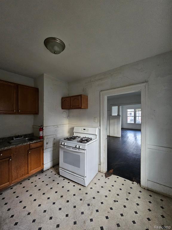 9421 RAVENSWOOD Street, Detroit, MI 48204 — Photo 9