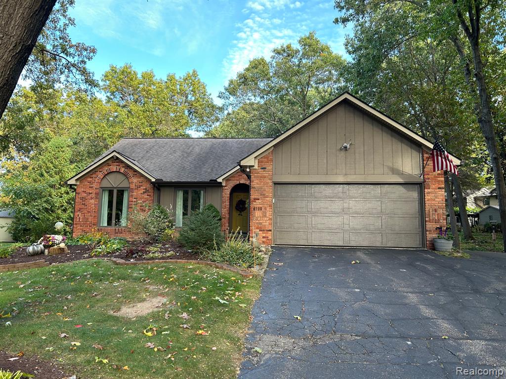 4495 Maybee Road, Lake Orion, MI — Photo 31