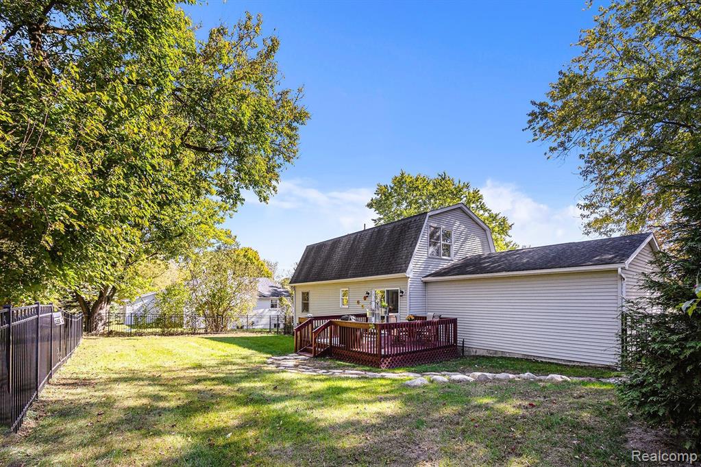 143 BROADWAY Street, Oxford, MI 48371 — Photo 29