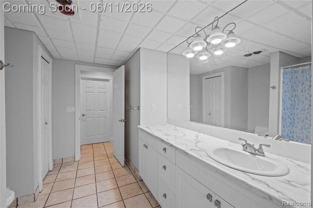 1154 Lake Valley Drive, Fenton, MI 48430 — Photo 41
