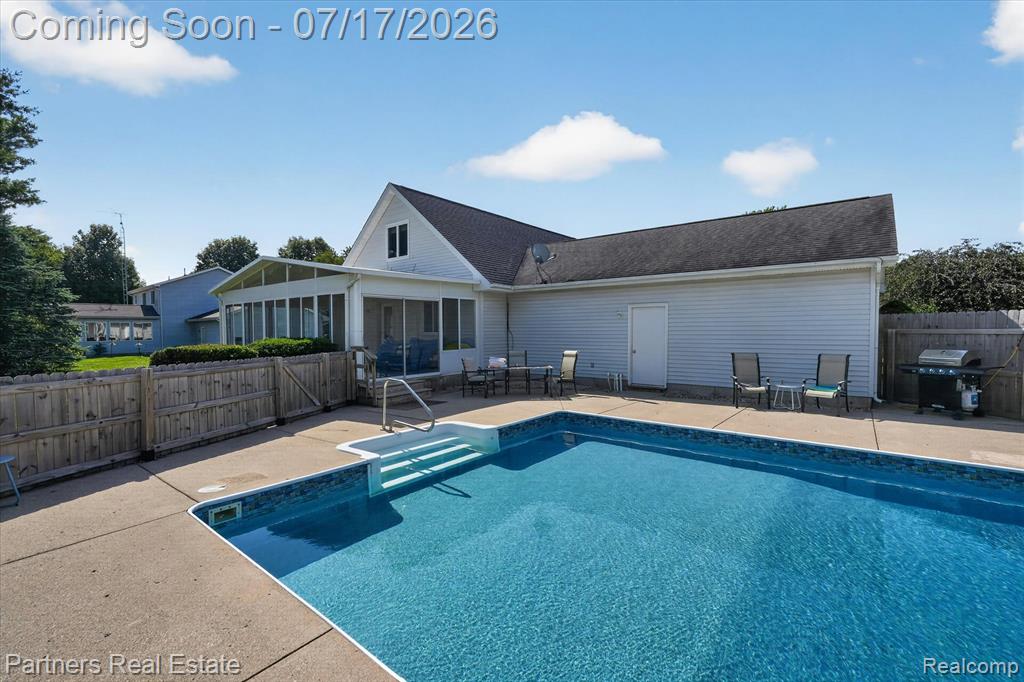 9145 Apple Orchard Drive, Fenton, MI 48430 — Photo 5