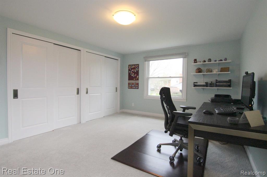6749 ALDERLEY Way, West Bloomfield, MI — Photo 20