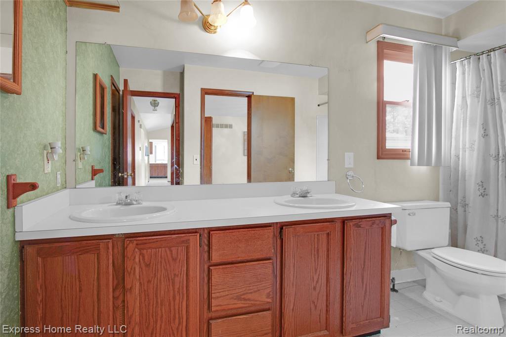 5010 Kelly Drive, Warren, MI 48092 — Photo 22