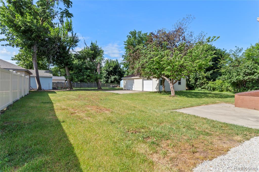 113 W Polly Street, Perry, MI 48872 — Photo 38