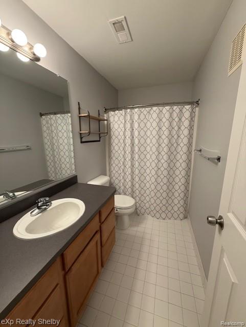 9103 Addington Drive, Commerce Twp, MI 48390 — Photo 19