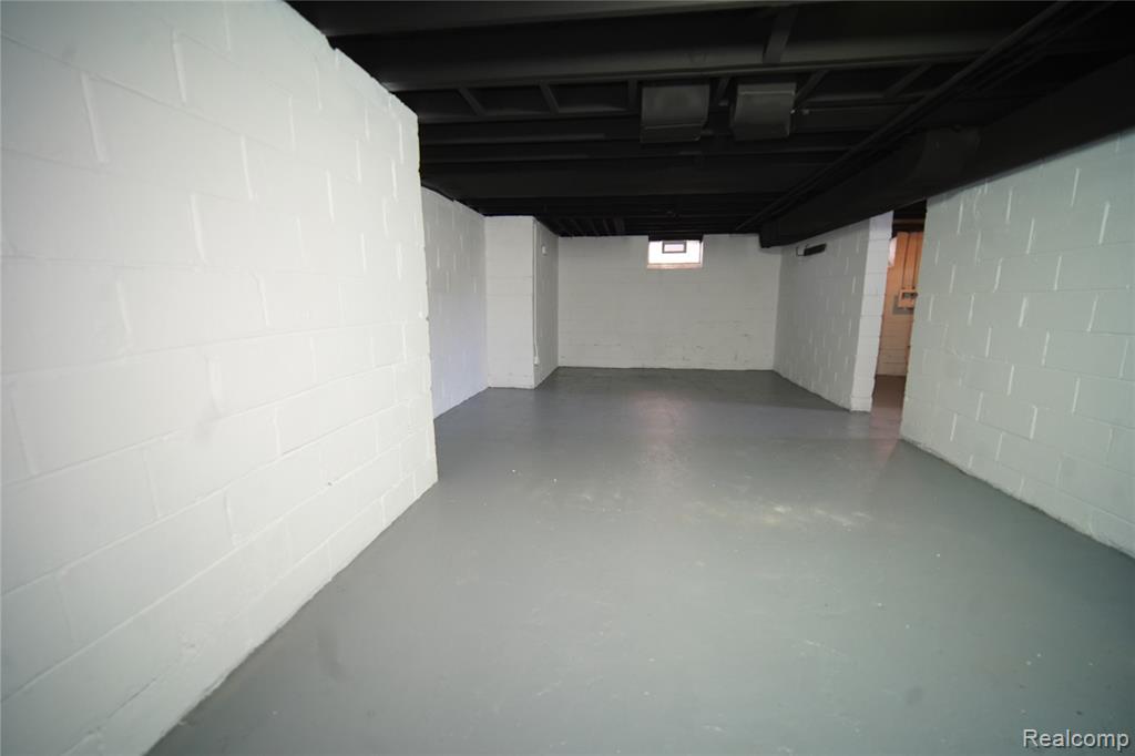 16047 W Chicago Street, Detroit, MI 48228 — Photo 36