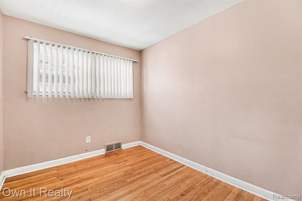 6791 Winthrop Street, Detroit, MI 48228 — Photo 17
