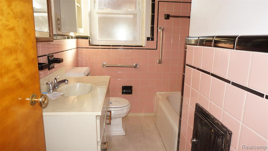 18444 Albion Street, Detroit, MI 48234 — Photo 5