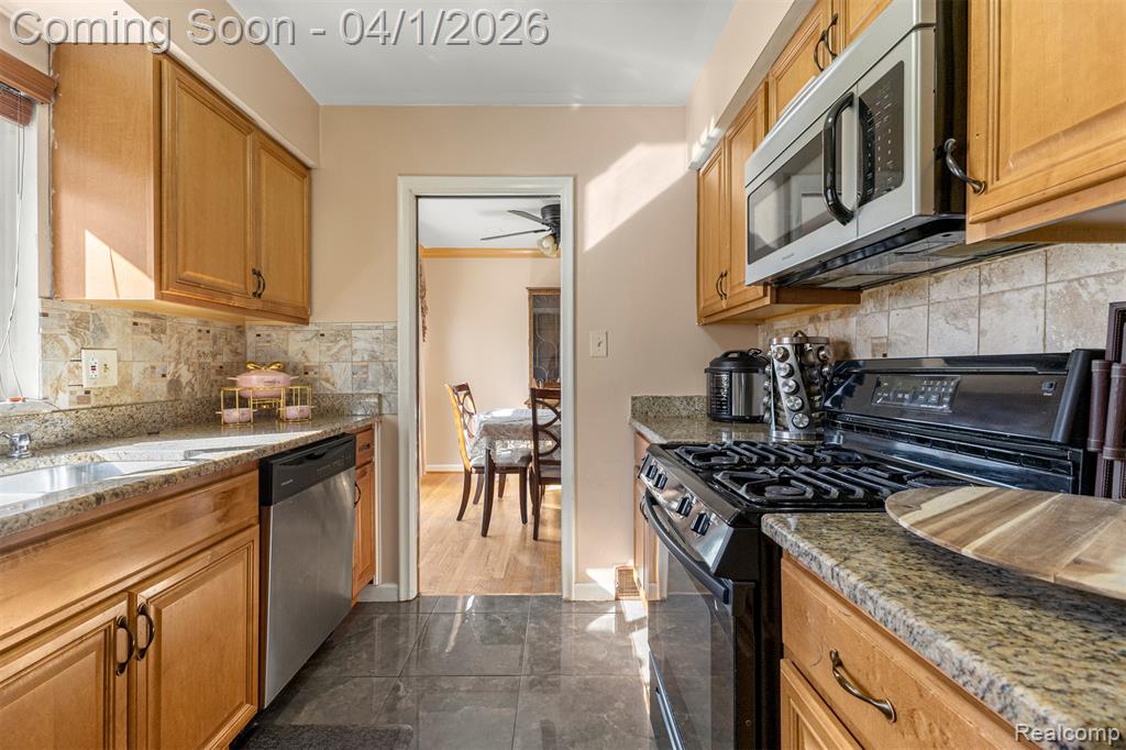 7351 N Gulley Road, Dearborn Heights, MI 48127 — Photo 20