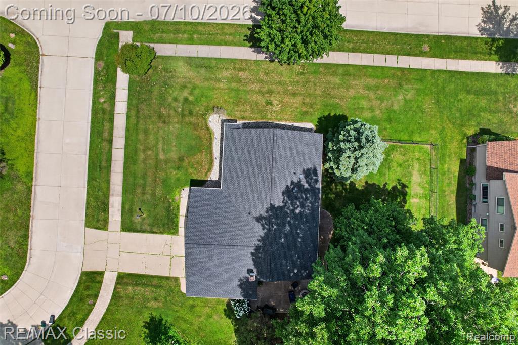 748 Randall Drive, Troy, MI 48085 — Photo 42