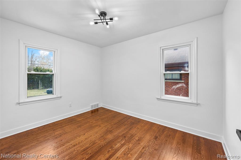 822 Phillips Avenue, Clawson, MI — Photo 16