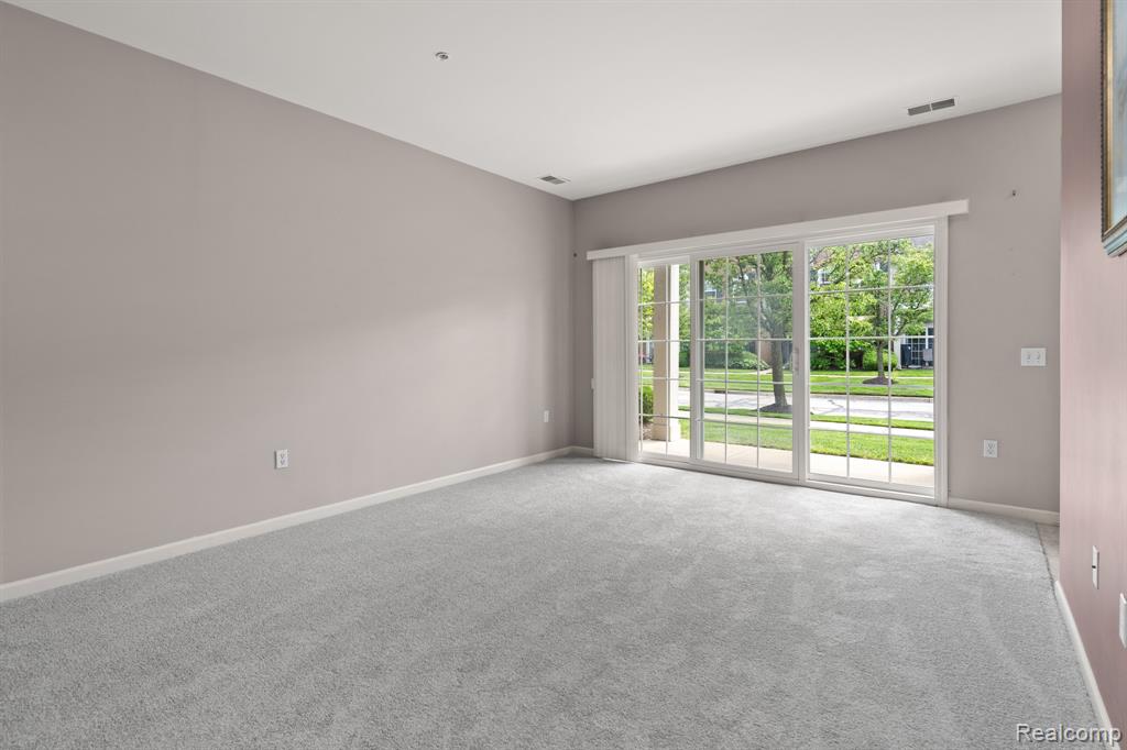 3276 Theodore E, 2, Wixom, MI 48393 — Photo 8