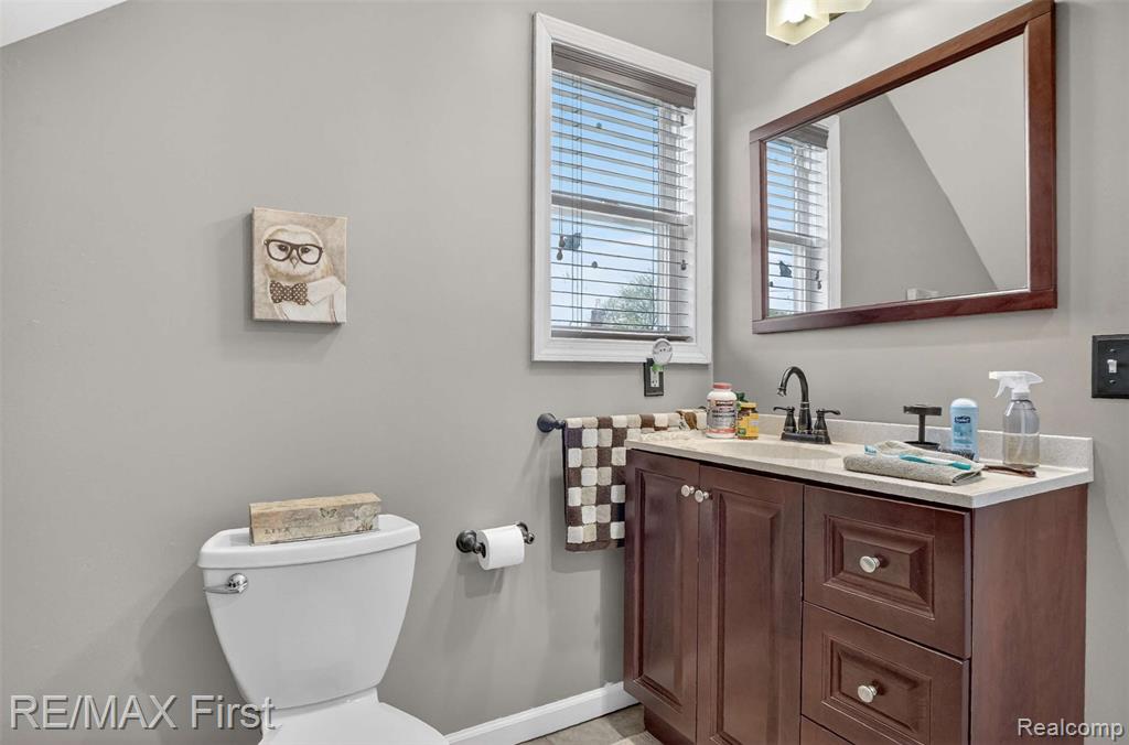 803 W University Drive, Rochester, MI 48307 — Photo 29