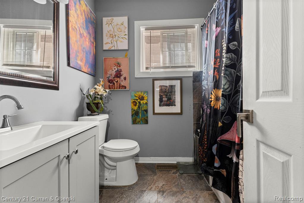8438 Dexter Avenue, Detroit, MI 48206 — Photo 15
