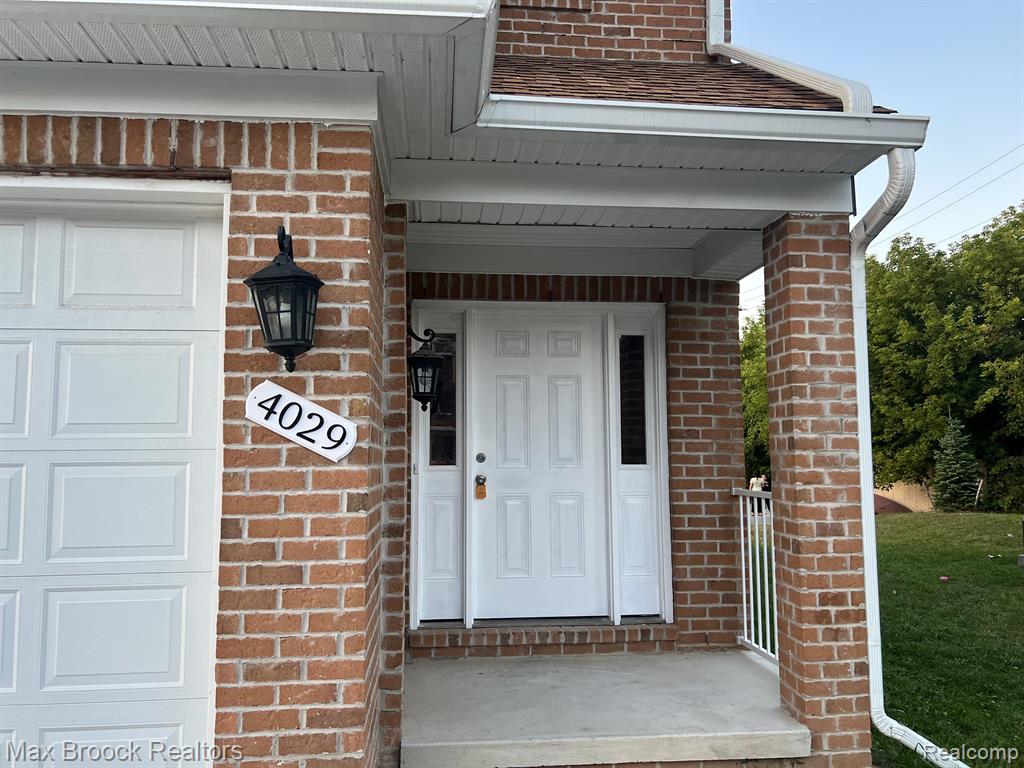 4029 ALIA Drive, Warren, MI 48092 — front exterior