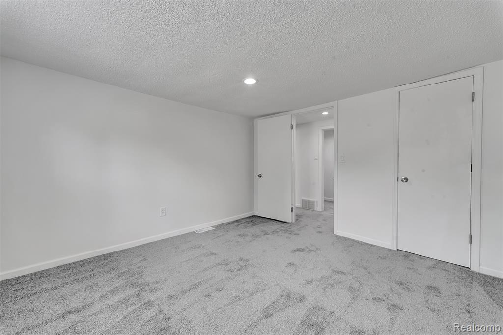 20885 Westview Avenue, Ferndale, MI 48220 — Photo 11