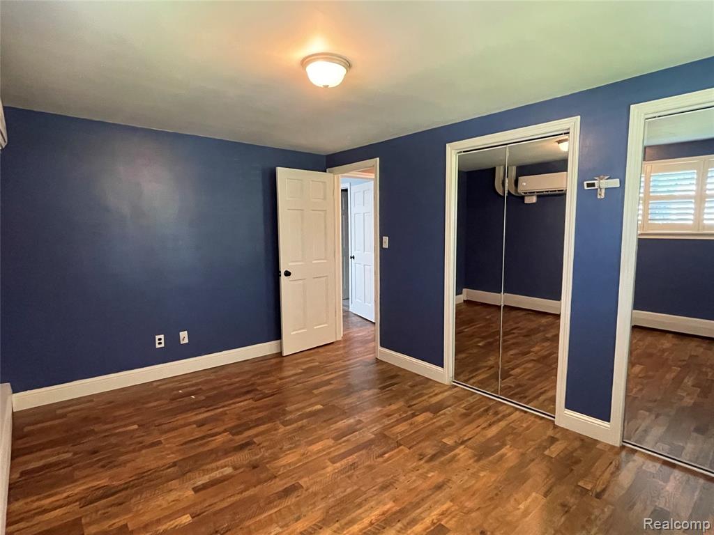 21150 E Chigwidden Street, Northville, MI 48167 — Photo 24