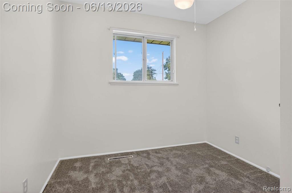 4141 Bristolwood Drive, Flint, MI 48507 — Photo 23