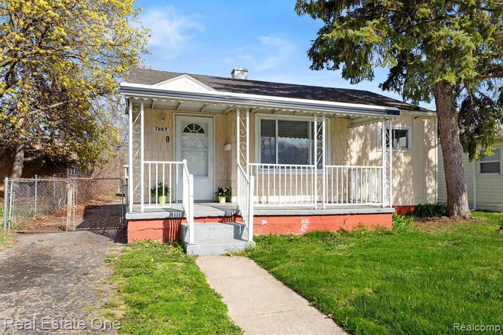 7957 PINE Street, Taylor, MI 48180 — Photo 2
