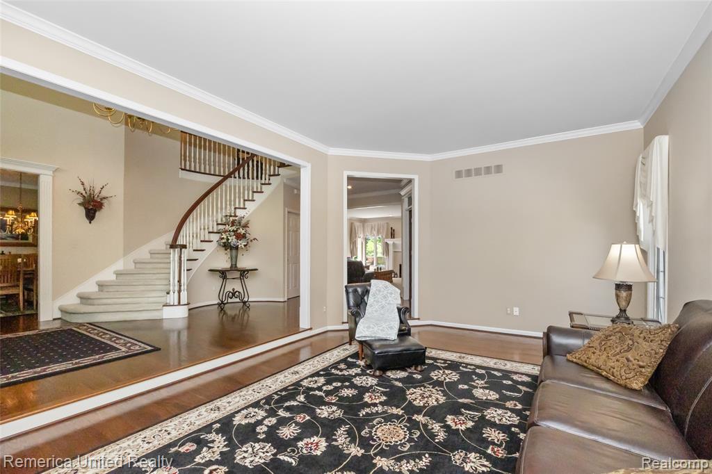 54501 Salem Drive, Shelby Twp, MI 48316 — Photo 8