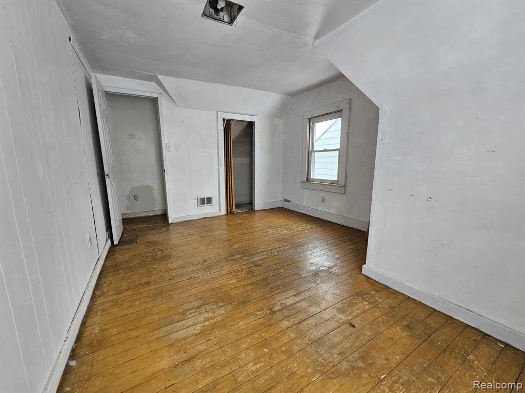 14841 Maddelein Street, Detroit, MI 48205 — Photo 17