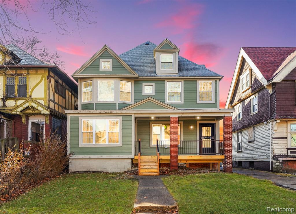 1583 Cadillac Boulevard, Detroit, MI 48214 — front exterior