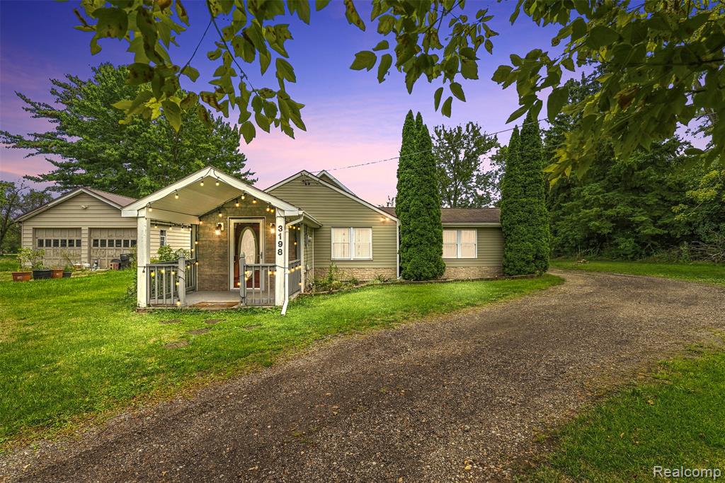 3198 E Grand Blanc Road, Grand Blanc, MI 48439