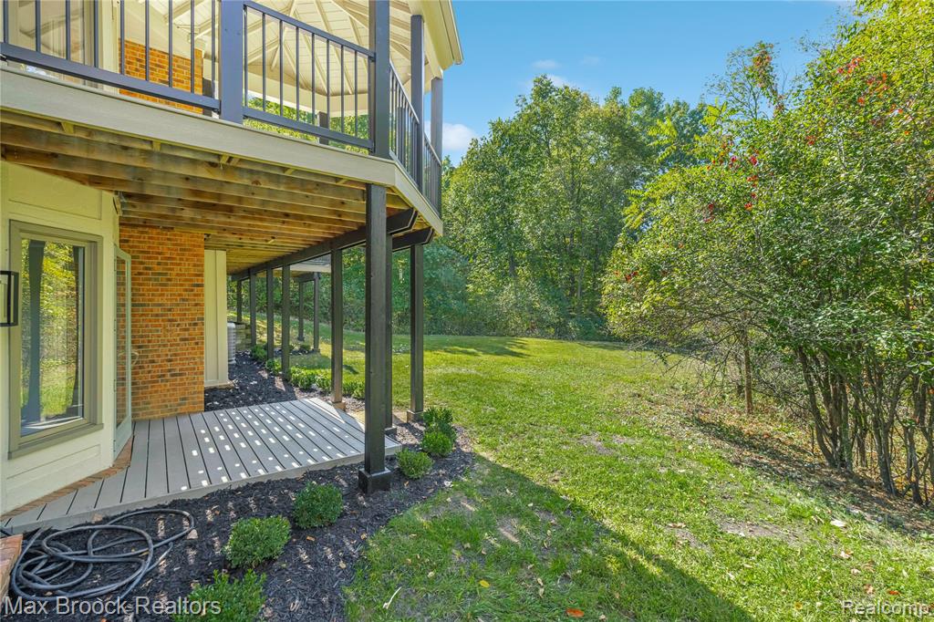 7219 Oakwood Drive, West Bloomfield, MI — Photo 84