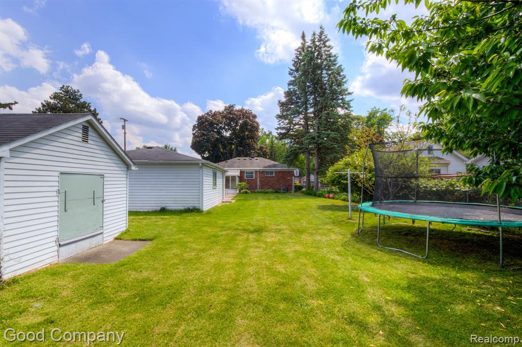 663 GOODALE Avenue, Clawson, MI — Photo 35
