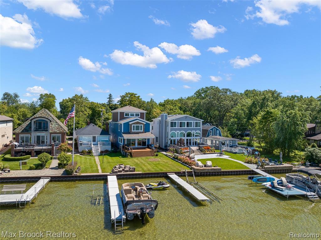 2022 Willow Beach Street, Keego Harbor, MI 48320 — front exterior