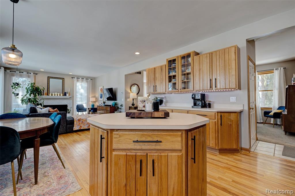 9619 Tree Top Court, Pinckney, MI, 48169