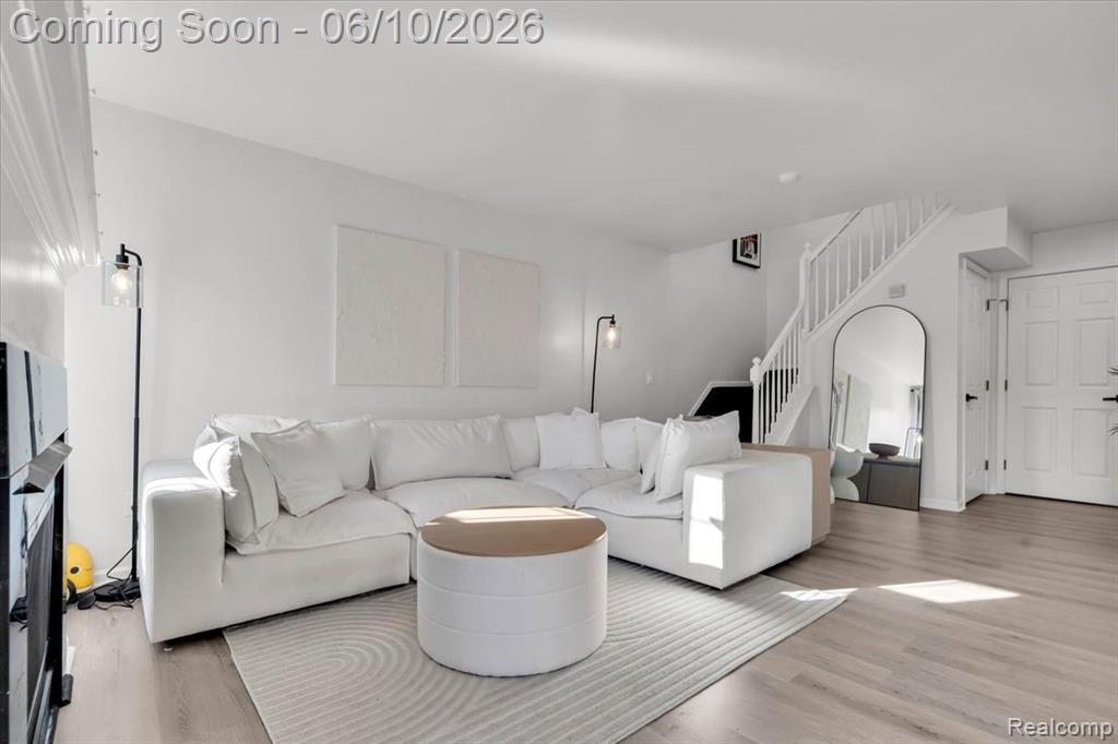 4363 Hunters Circle E, Canton, MI 48188 — Photo 11