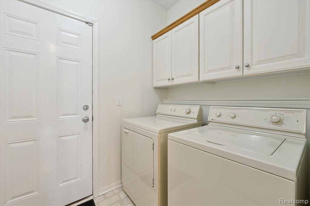 6840 MULDERSTRAAT, Grand Ledge, MI 48837 — Photo 32