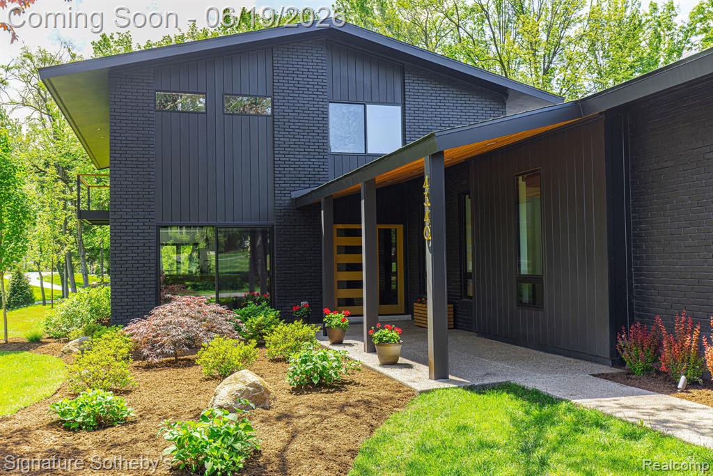 4340 Charing Cross Road - Photo 2