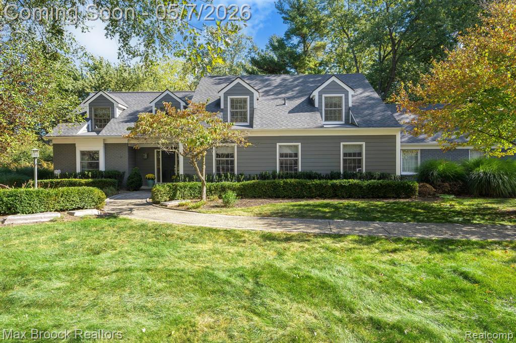 30800 Roberts Drive, Franklin, MI 48025 — front exterior