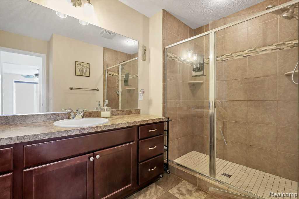 6873 Abbey Lane, Grand Ledge, MI 48837 — Photo 22